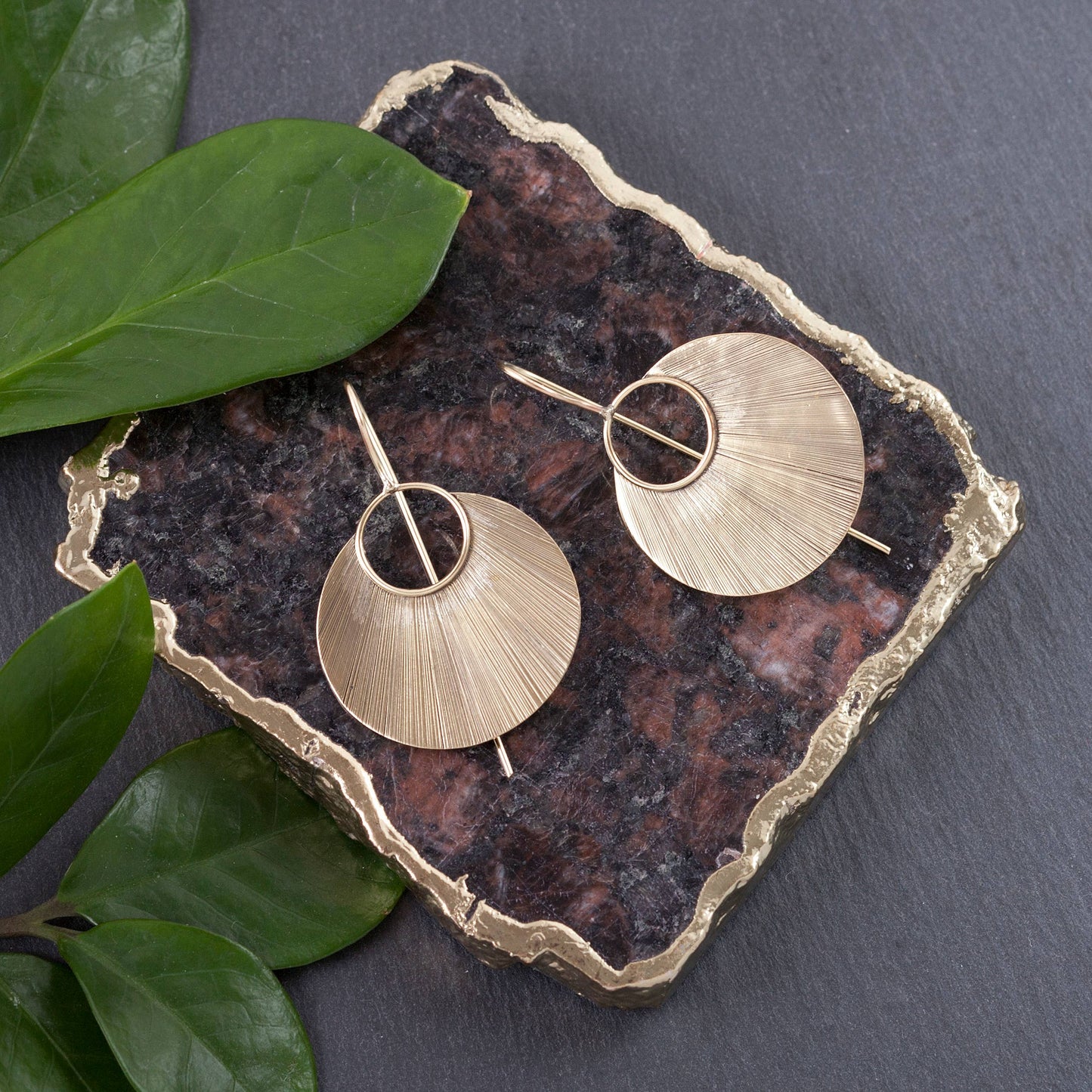 Baizaar | Brass Etched Petal Earring