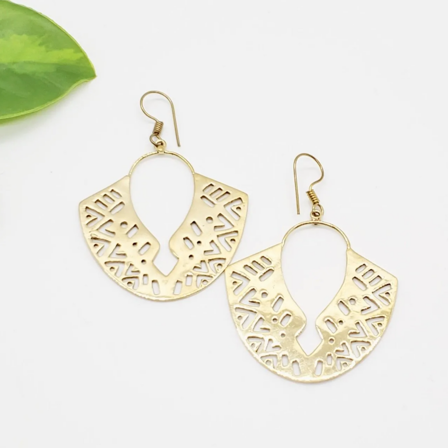 BE064 | Brass Boomerang Earrings