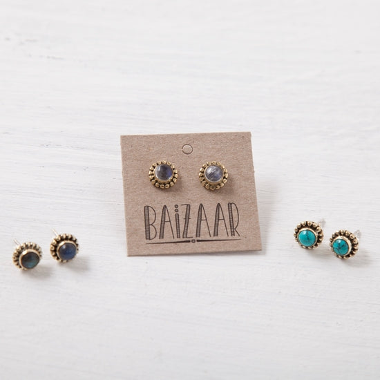 BS004| Brass Stone Studs