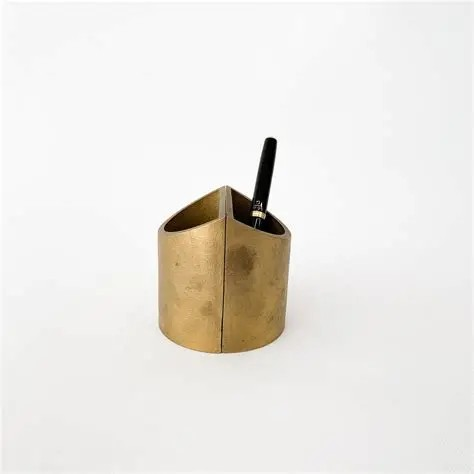 Saikai Pen Stand - SMALL