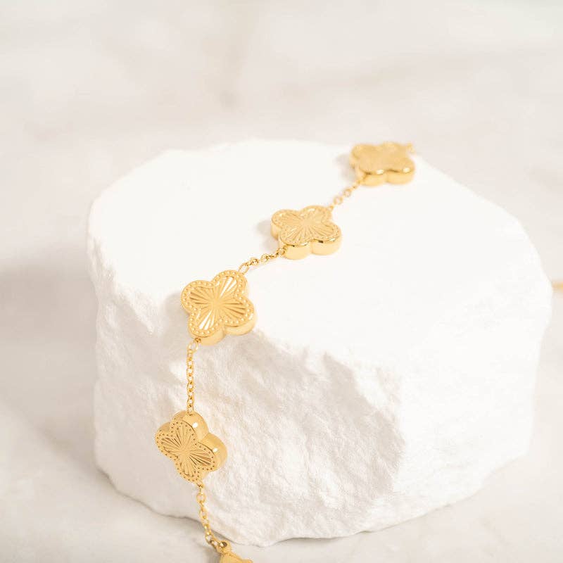 WJW | 18K Gold Stainless Steel Lucky Clover Charm Bracelet