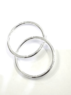 AJ Exports | Sterling Silver 5mm High Polish Medium Hoop Earrings