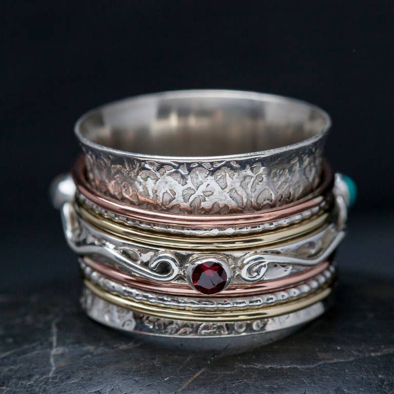 Mixed Metal Bands w/ Silver Center Band ft. 4 Stones Ring