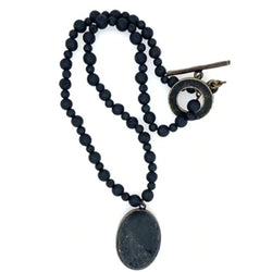 2126| Oval Cabochon Beaded Necklace
