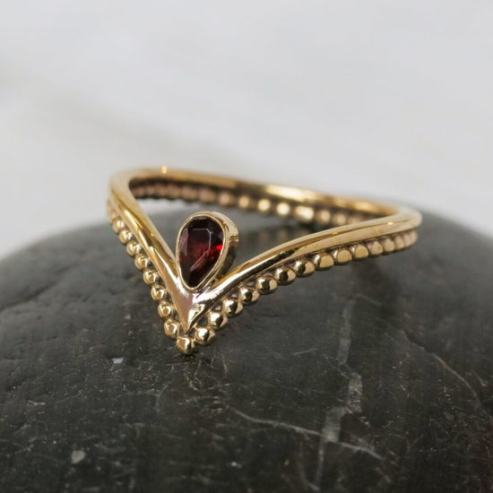 BR108| Brass Spotted Chevron Ring w/ Garnet Stone