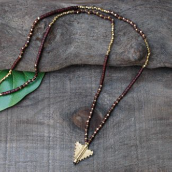 BBN035| Wooded Beaded Arrow Necklace