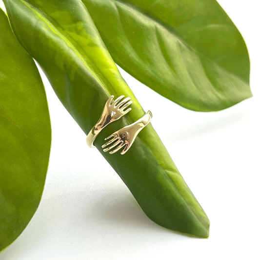 BR158| Brass Hugging Hands Rings