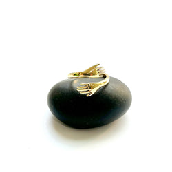 BR158| Brass Hugging Hands Rings