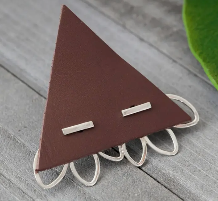 Peekaboo Lotus Design Ear Jacket
