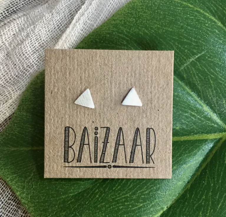 Silver triangle stud earrings - SSE038-S