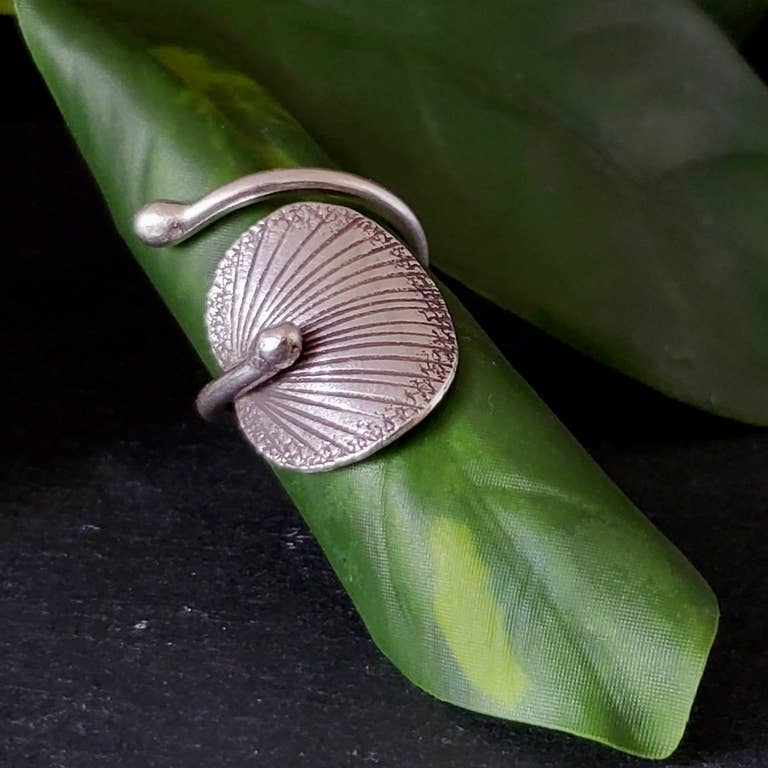 HTSR030 Hill Tribe Silver Wrap Around Stem Ring